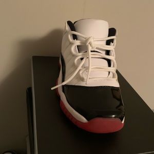 Jordan 11 Low Concord Bred